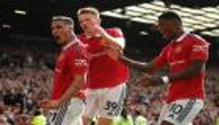 بعد غرينوود.. فتاة تورط نجما جديدا في مانشستر يونايتد