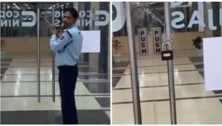 باب الشركة مغلق بالسلاسل