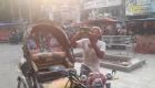 موجة حر تغلق مدارس وتقطع الكهرباء