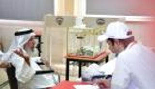 بالصور.. حضور لافت لكبار السن والمرأة في الانتخابات الكويتية