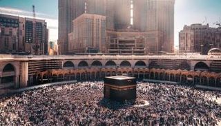 ما هي قصة بناء الكعبة