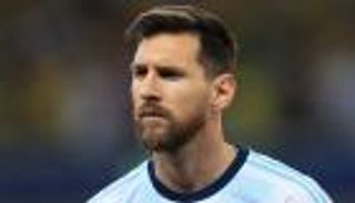 لماذا رفض ميسي عرض الهلال.. وأين سيلعب الموسم المقبل؟