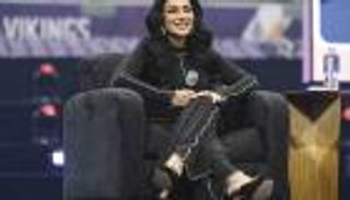 نون القوة.. مليونيرات من أصول عربية بين عصاميات العالم