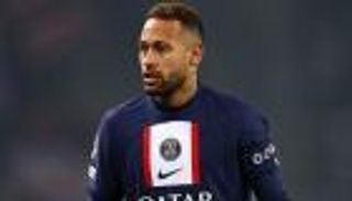 نحو الدوري الإنجليزي.. مدرب ميسي السابق يشعل صراع ضم نيمار