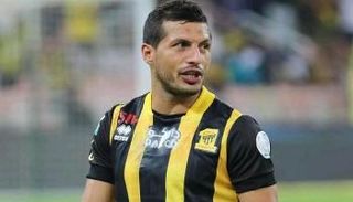 طارق حامد لاعب وسط اتحاد جدة السعودي