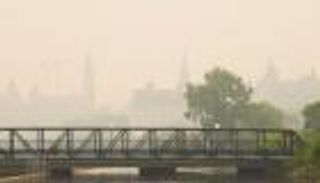 حرائق كندا تخنق أمريكا.. عودة إجبارية إلى الكمامة