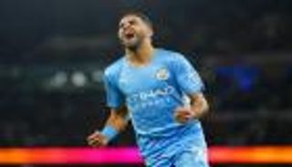 مكالمة تحسم الجدل.. هل ينتقل رياض محرز إلى الأهلي السعودي؟