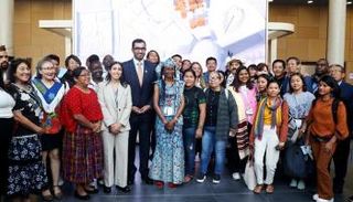 لقاء تنسيقي بين الدكتور سلطان الجابر وتجمع الشعوب الأصلية