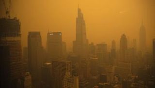نيويورك تحت تأثير دخان الحرائق