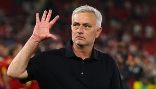 جوزيه مورينيو مدرب روما الإيطالي