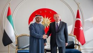 جانب من لقاء الشيخ محمد بن زايد آل نهيان ورجب طيب أردوغان