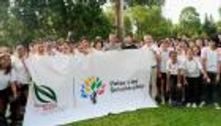 كريستيانو رونالدو يضع سيدة سنغافورية في مرمى الانتقادات