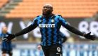 بعد فشل صفقة ميسي.. تفاصيل عرض الهلال لضم لوكاكو