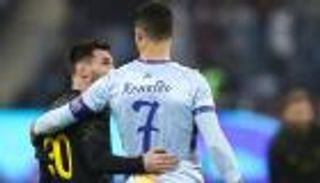 من رونالدو إلى ميسي ولوكاكو.. لماذا يرفض نجوم العالم الهلال السعودي؟