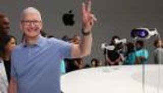 أبل على موعد برقم تاريخي قبل آيفون 15.. كم تبلغ قيمتها السوقية؟