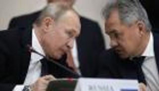 عبر "كتيبة أحمد".. هل يسعى وزير دفاع روسيا لإنهاء تمرد "فاغنر"؟