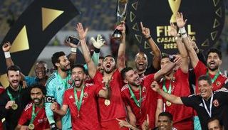 رامي ربيعة مدافع الأهلي