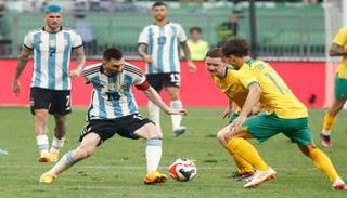 ليونيل ميسي من مباراة الأرجنتين وأستراليا
