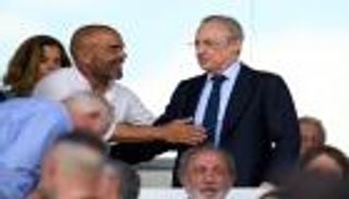 بصافرات الاستهجان.. مطالب الرحيل تحاصر فلورنتينو بيريز في ريال مدريد