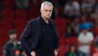 بعد رفض مورينيو.. مدرب ميلان السابق على أعتاب المنتخب السعودي