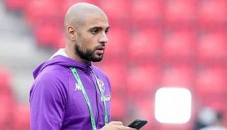 سفيان أمرابط لاعب فيورنتينا الإيطالي