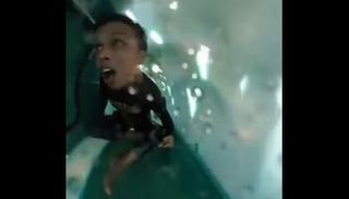 لقطة من الفيديو