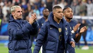 مبابي ونكونكو وغريزمان في منتخب فرنسا