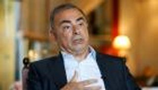 ثعلب السيارات يرغب في مليار دولار.. كارلوس غصن يقاضي "نيسان"