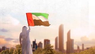 دولة الإمارات المكان المفضل للعيش والعمل للشباب العربي