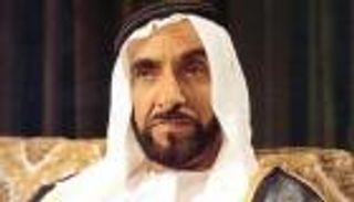 الشيخ زايد بن سلطان آل نهيان.. ذكريات خالدة في يوم الأب