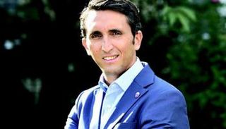 جوليان أوبير البرلماني الفرنسي السابق في إقليم 