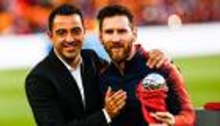 لاعب من ترشيح ميسي.. رهان تشافي في مشروع برشلونة