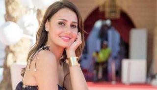 الفنانة حلا شيحة