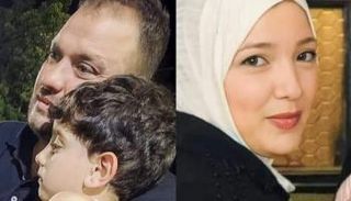 الأم اللبنانية وصغيرها 