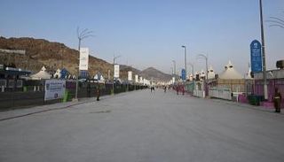 خفضا لدرجات الحرارة.. طلاء لتبريد طرق المشاة بالمشاعر المقدسة