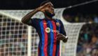 هل يكسر الدوري السعودي تمسك كيسي ببرشلونة؟