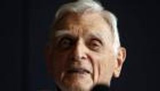 وفاة جون غودناف مخترع بطارية الليثيوم.. 100 عام من العلم (بروفايل)