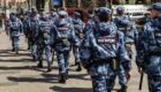 لا يلدغ بوتين من "التمرد" مرتين.. الحرس الروسي "يتحصن" بدبابات