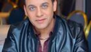 مصطفى قمر يؤدي تكبيرات عيد الأضحى بصوته