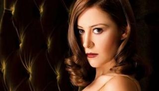 الفنانة منة شلبي 