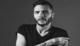 تصريح "المخدرات" يورط أمير عيد مع الجمهور: "إذا ابتليتم فاستتروا"