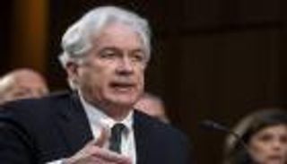 "فرصة نادرة".. أمريكا تكشف عن خطتها لتجنيد جواسيس من روسيا