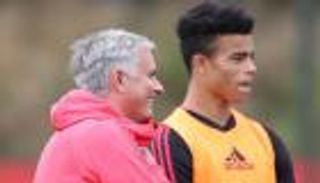 مورينيو يبدأ تنفيذ خطة إنقاذ منبوذ مانشستر يونايتد