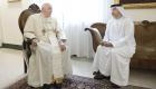 غضب واستنكار.. بابا الفاتيكان يدين حادثة حرق المصحف