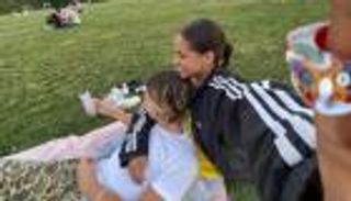 جنا عمرو دياب تثير الجدل في أحدث إطلالة مع صديقها (صور وفيديو)