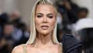 "خطأ إملائي" يضع كلوي كارداشيان في ورطة.. ما القصة؟