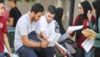الثانوية العامة في مصر.. وفاة طالب داخل لجنة ومزاعم بتسريب امتحان اللغة الإنجليزية