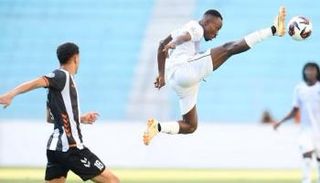 بث مباشر: مباراة الصفاقسي والهلال في البطولة العربية 2023