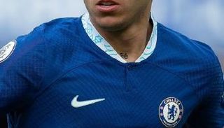 قميص فريق تشيلسي الإنجليزي