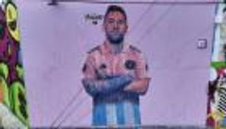 جداريات مذهلة.. ليونيل ميسي يحتل شوارع ميامي (صور)